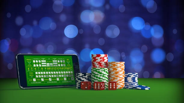 Live dealer revealing three cards in Colok Naga game on super jitu mobile app